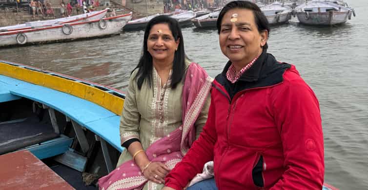 Travelers on a Varanasi morning boat experience